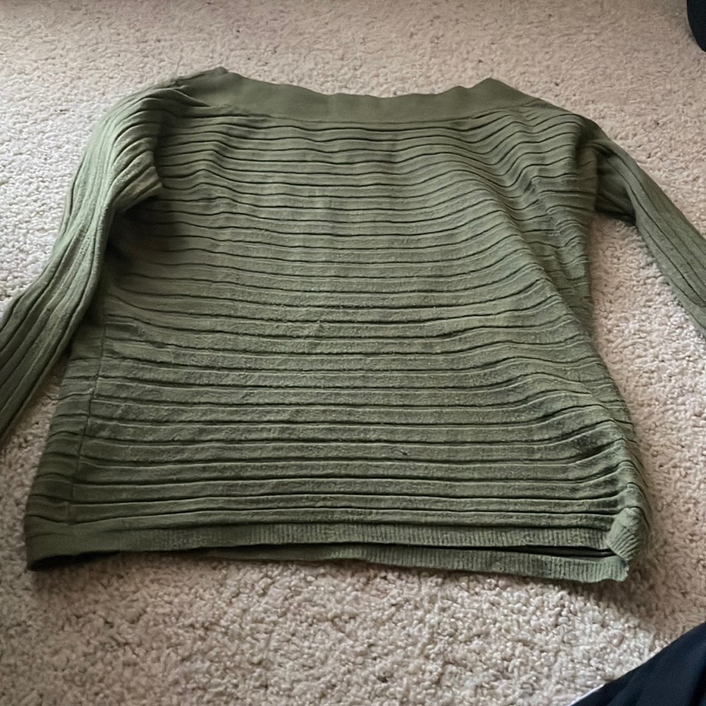 Open shoulder green sweater very good quality